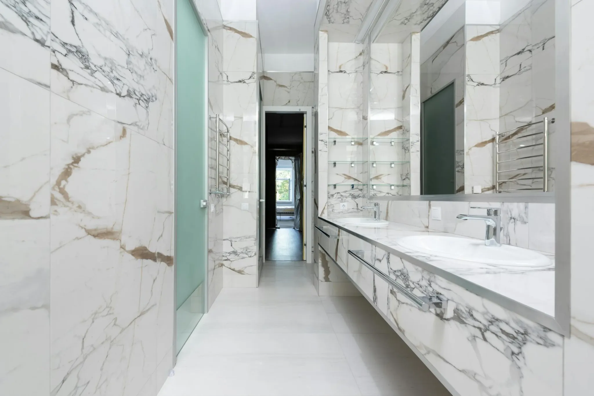 Bathroom marble tile finish